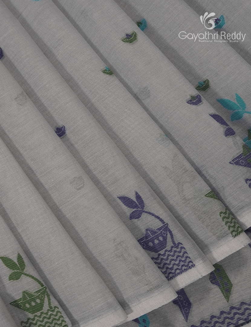 Jamdani Cotton Saree in Pastel Grey