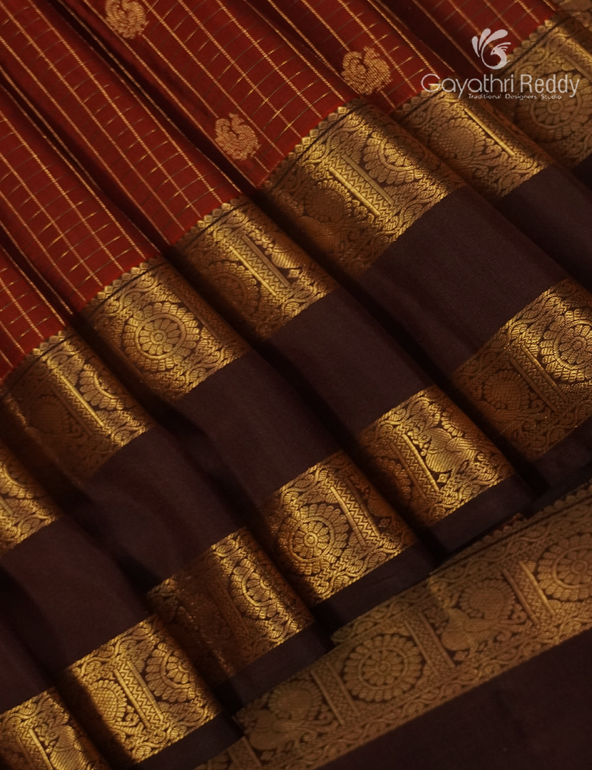 Pure Kanchipuram Vintage Silk Saree in Rust Red and Brown