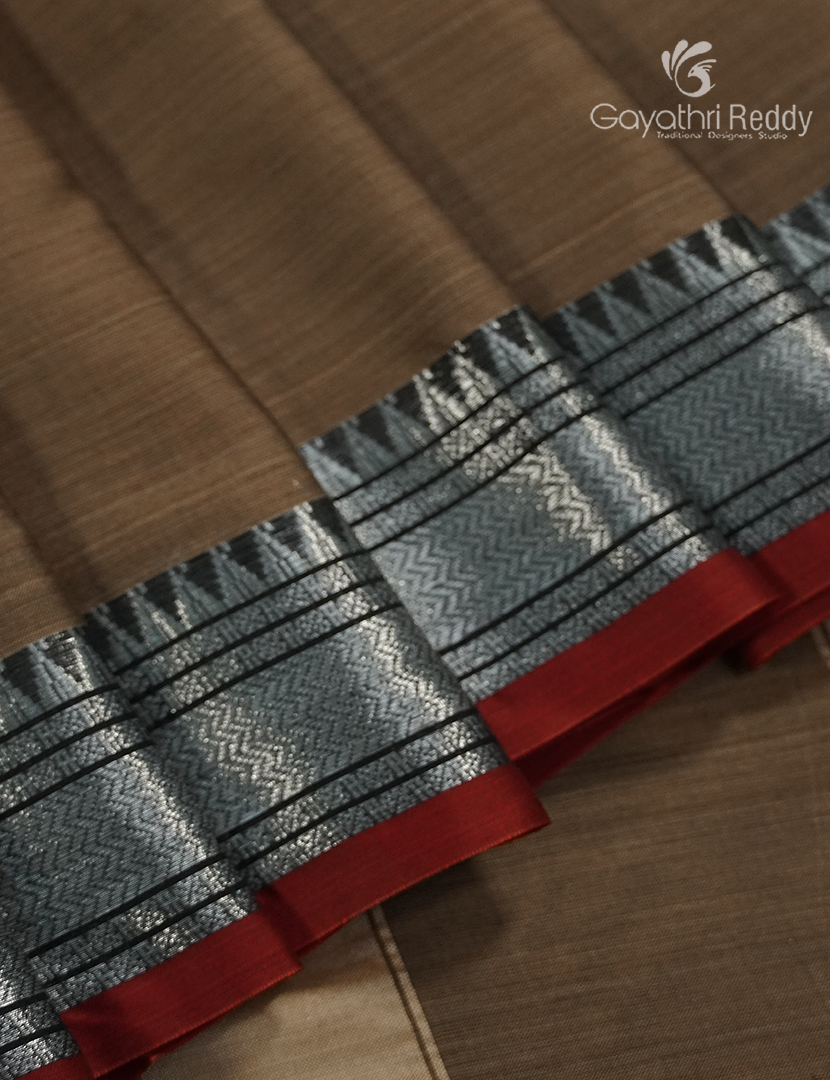 Pure Narayanpet Cotton Saree in Mehendi Green