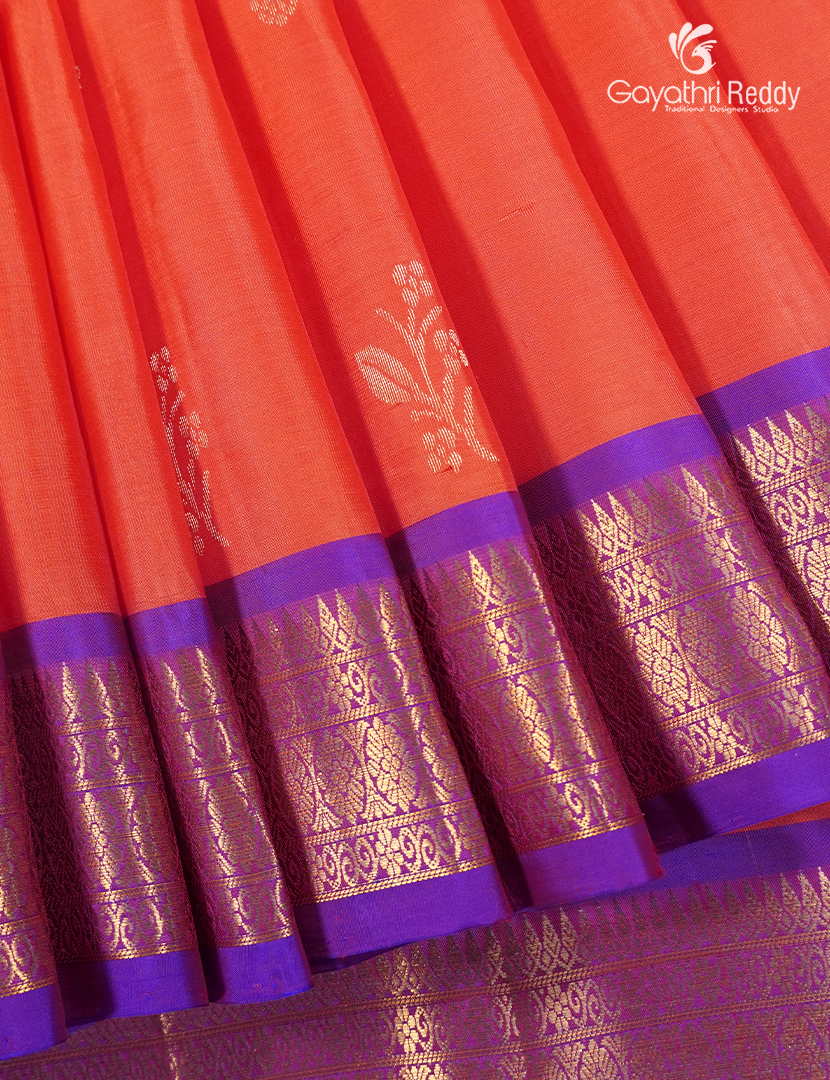 Light weight kanchipuram Silk Saree in Orange and Purple