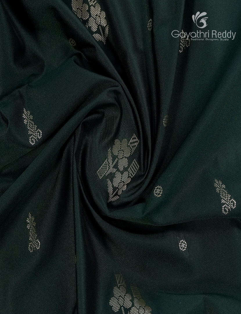 Soft Silk Saree in Deep Green and Deep Magenta