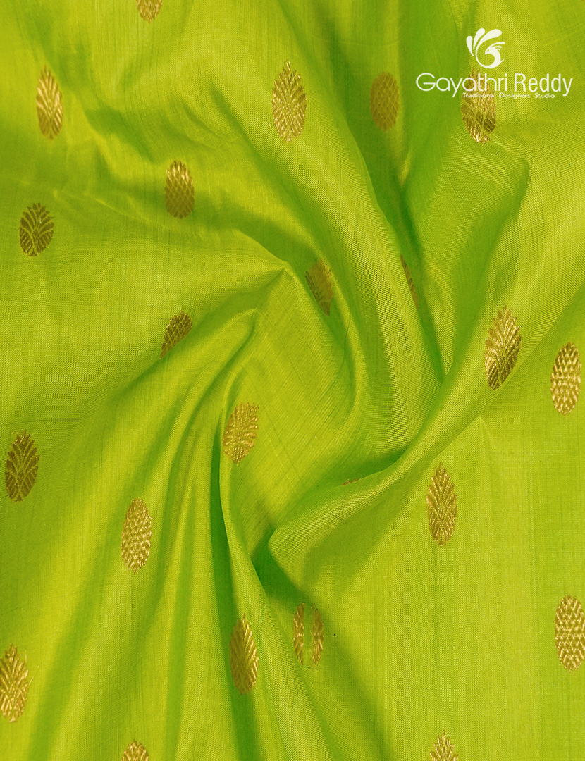 Pure Gadwal Silk Saree in Apple Green