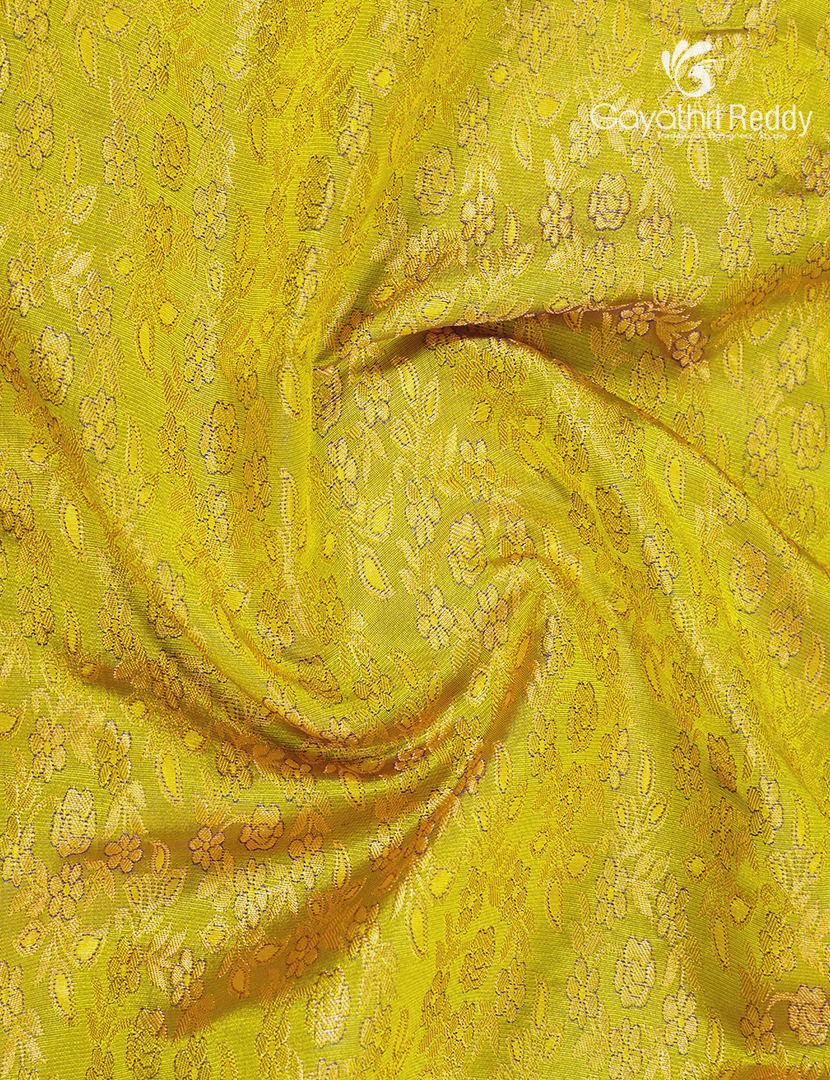 Kanchipuram Silk Saree in Lime Green and Magenta