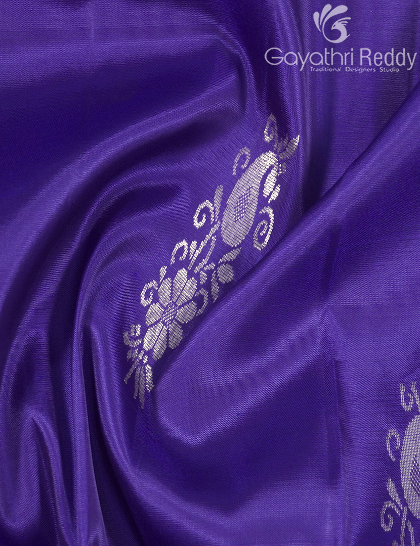 LIGHT WEIGHT KANCHI PATTU-KP8627