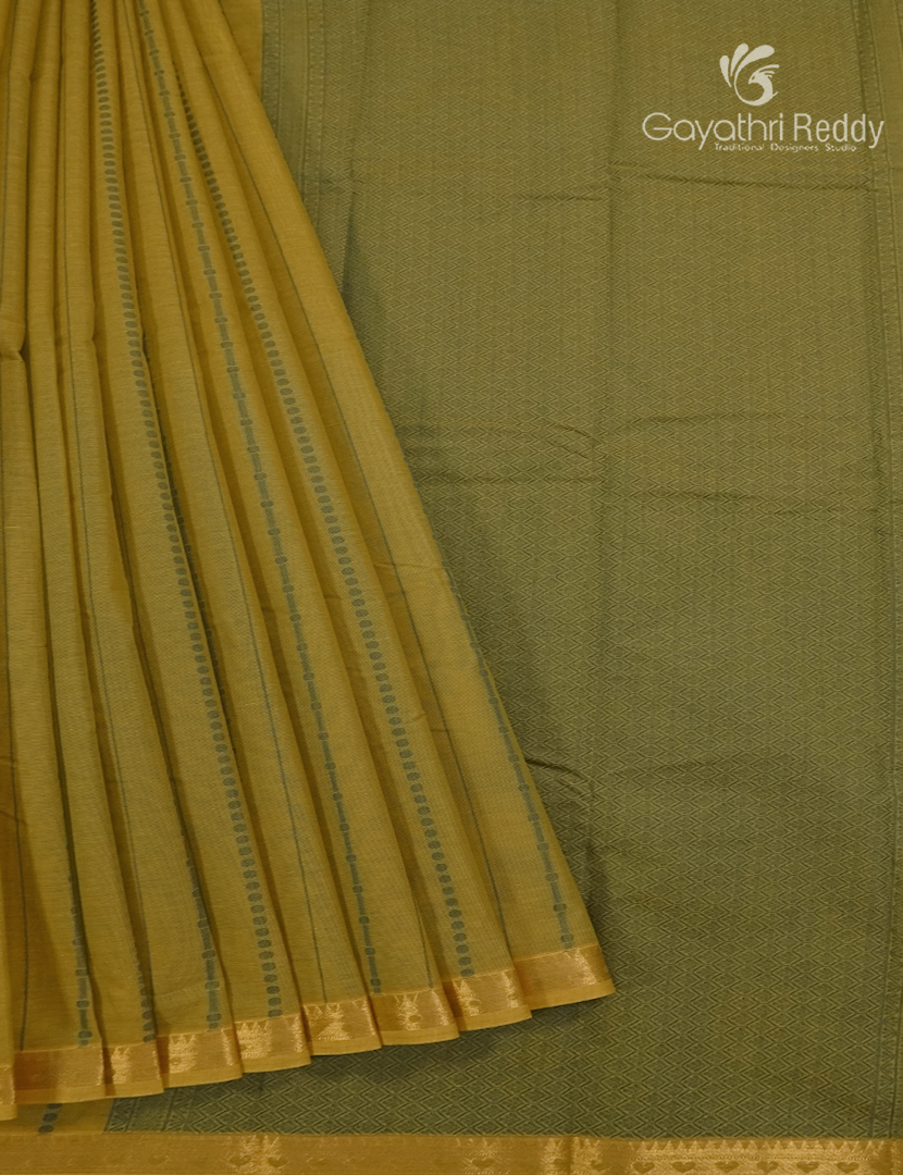 Pure Kanchi Cotton Saree in Mehendi Green