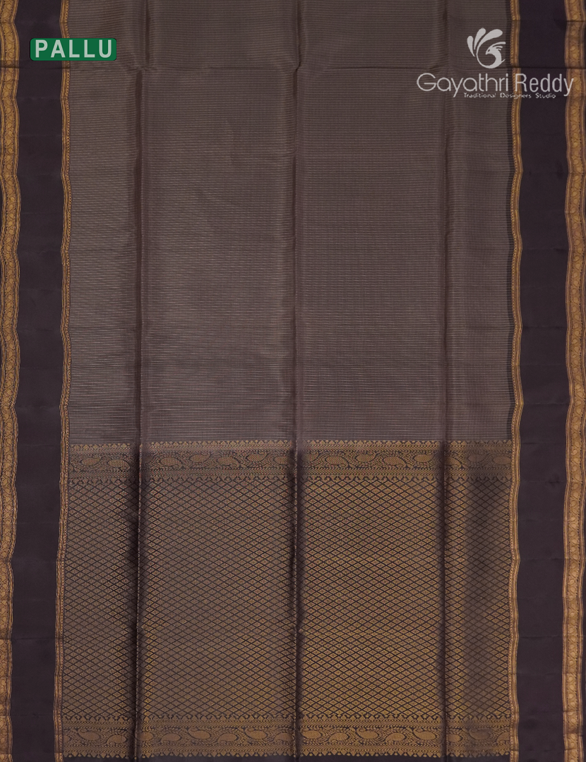 Pure  Kanchipuram Light Weight Silk Saree in Earthy Brown and Deep Brown