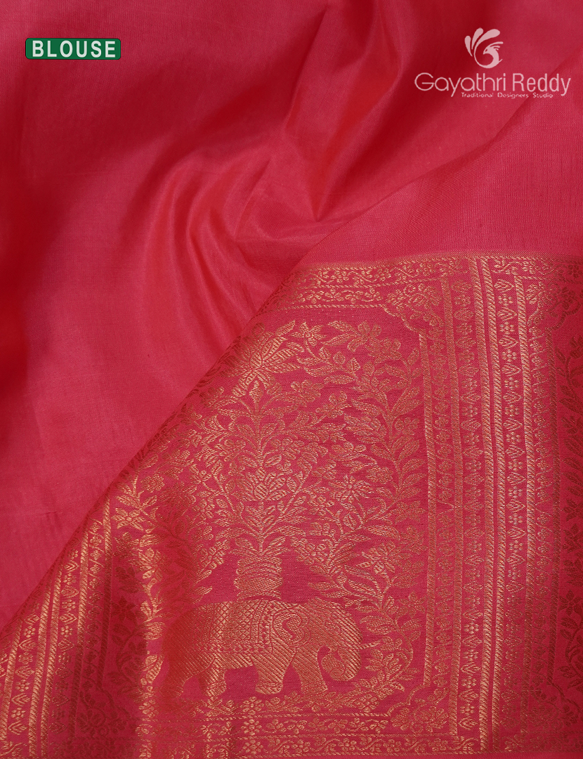 Pure  Kanchipuram Silk Saree in Peach Pink (Butta Pattern )