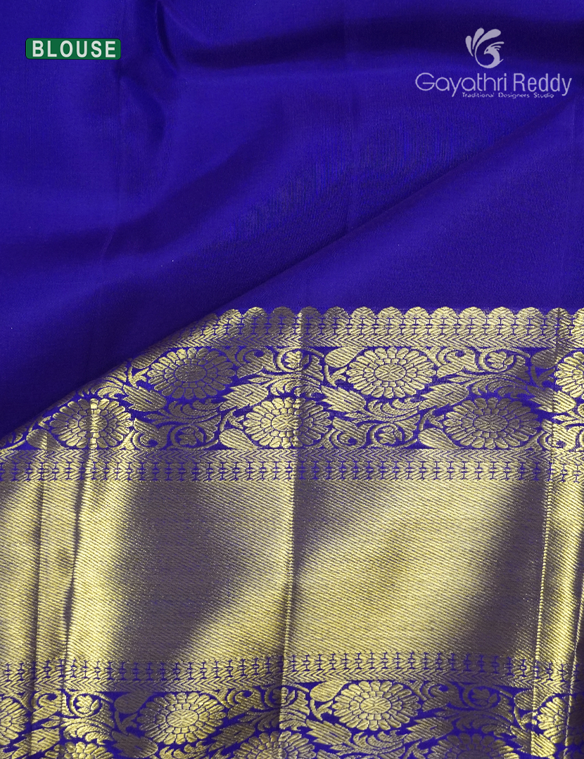 Pure Kanchipuram Silk Bridal Saree in Dual tone of Peacock blue and Peacock Green