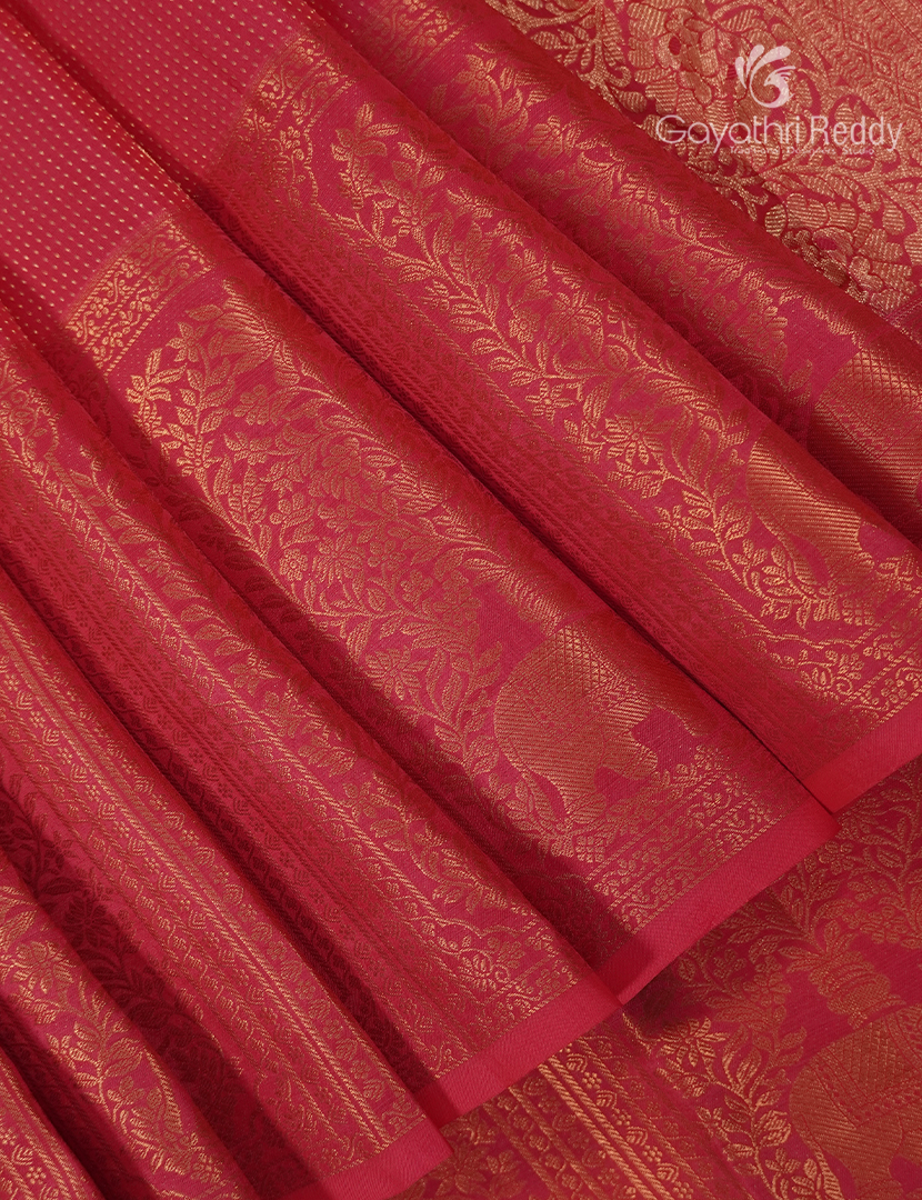 Pure  Kanchipuram Silk Saree in Peach Pink (Butta Pattern )