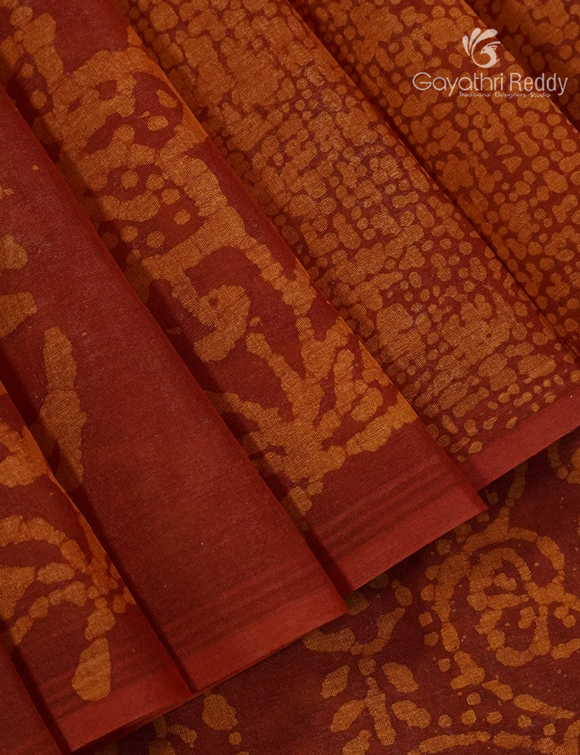 Cotton Batik Print Saree in Rust and Orange