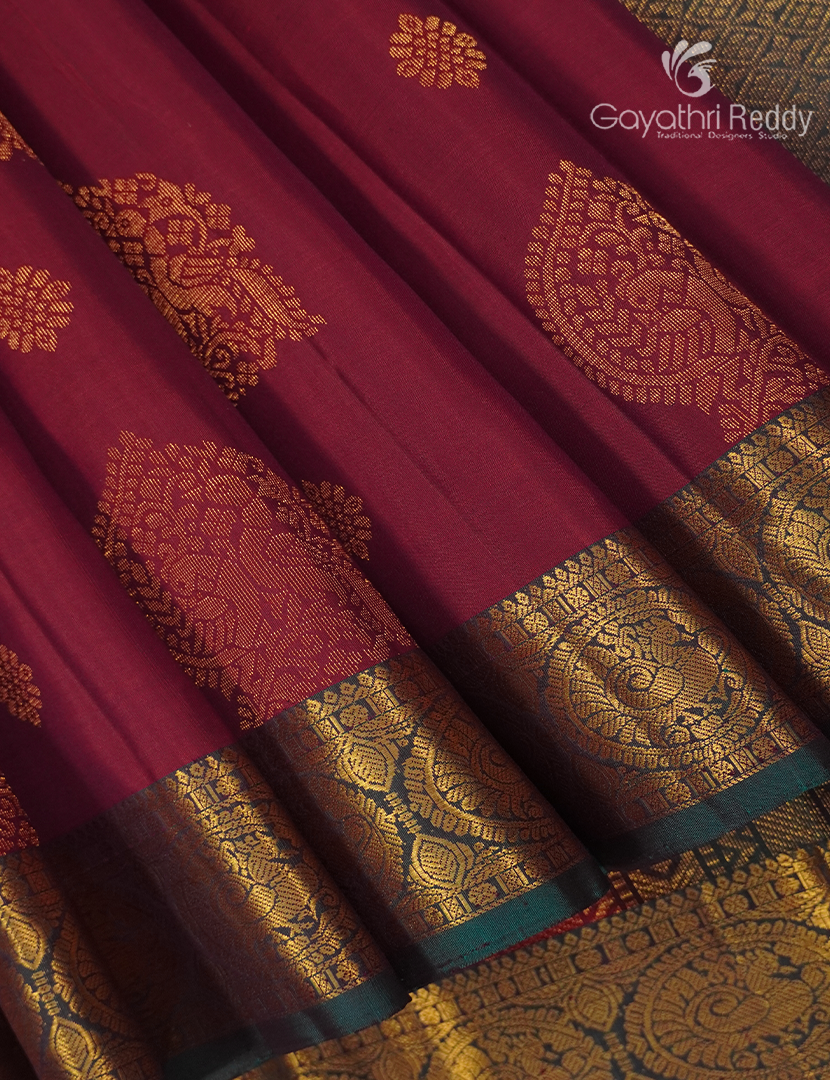 Pure Kanchipuram Silk Saree in Red and Green