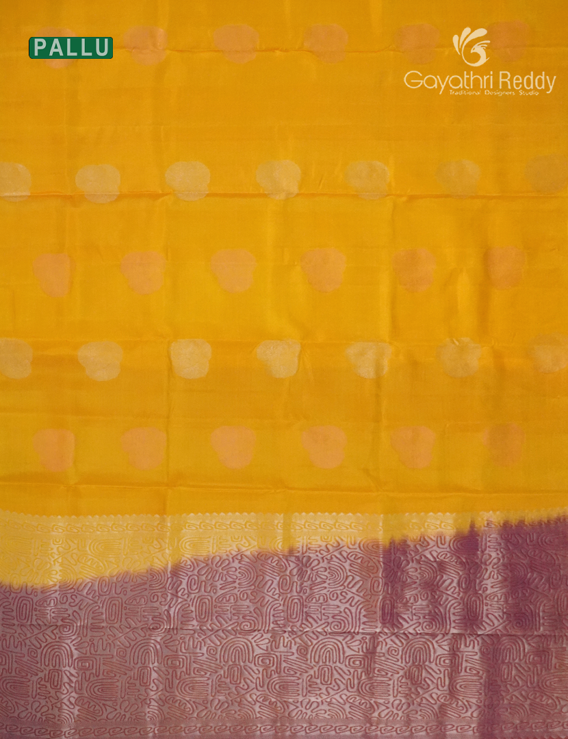 Pure Kanchipuram Silk  Saree in Yellow ( Butta Style )