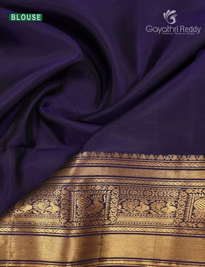 Pure Kanchipuram Soft Silk Saree in Bottle Green and Navy Blue