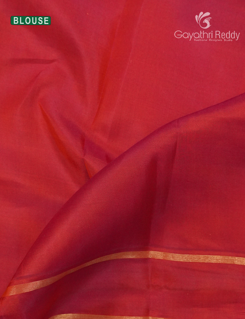 Pure Kanchipuram Vintage Silk Saree in Orange and Red