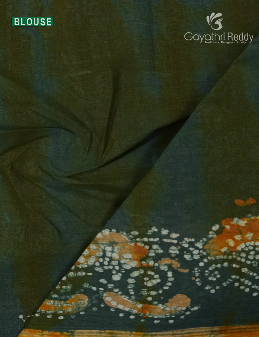 Cotton Batik Print Saree in Deep Peacock Green