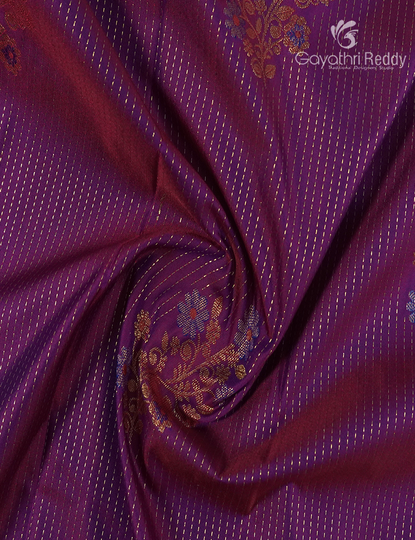 Semi Kanchipuram Silk Saree in Deep Magenta and Deep Peacock Green