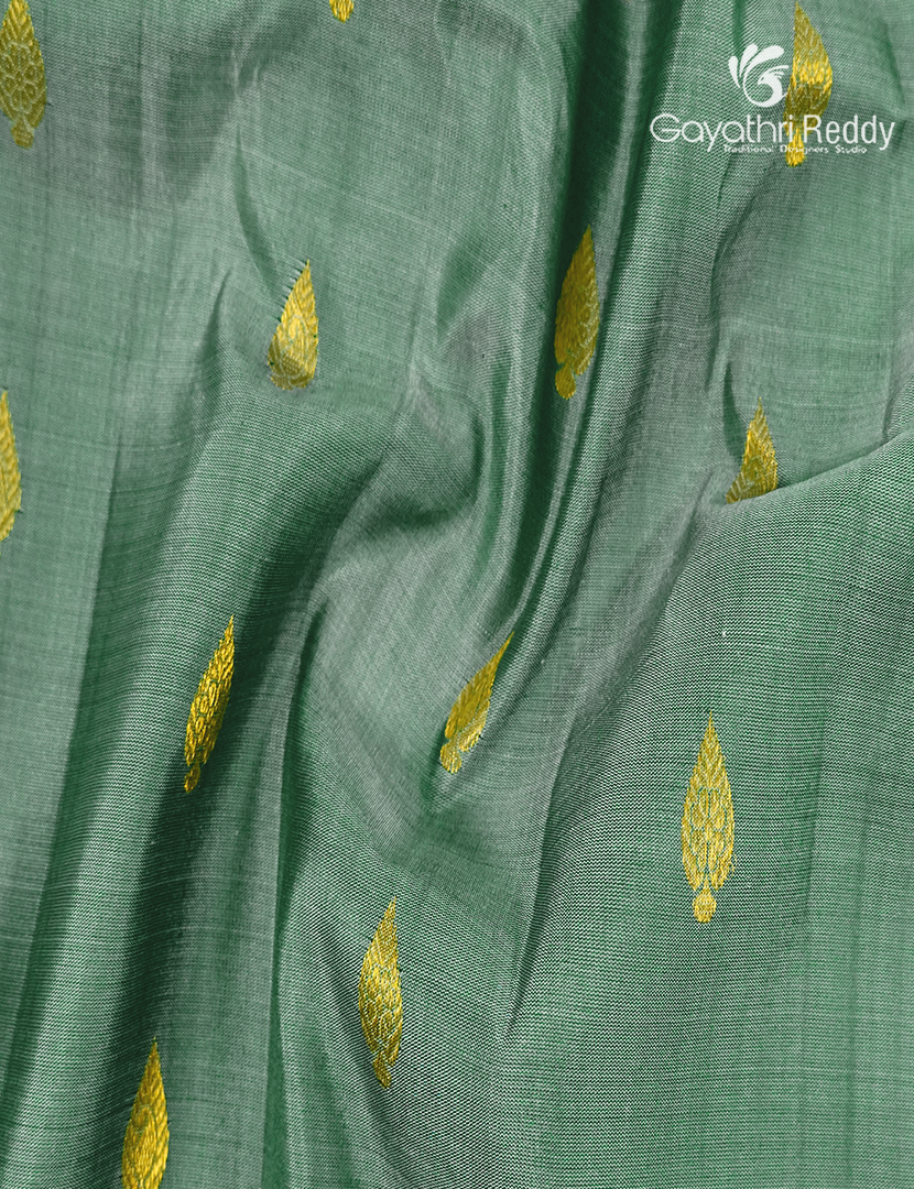 Pure Gadwal Silk Saree in Sage Green and Bottle Green