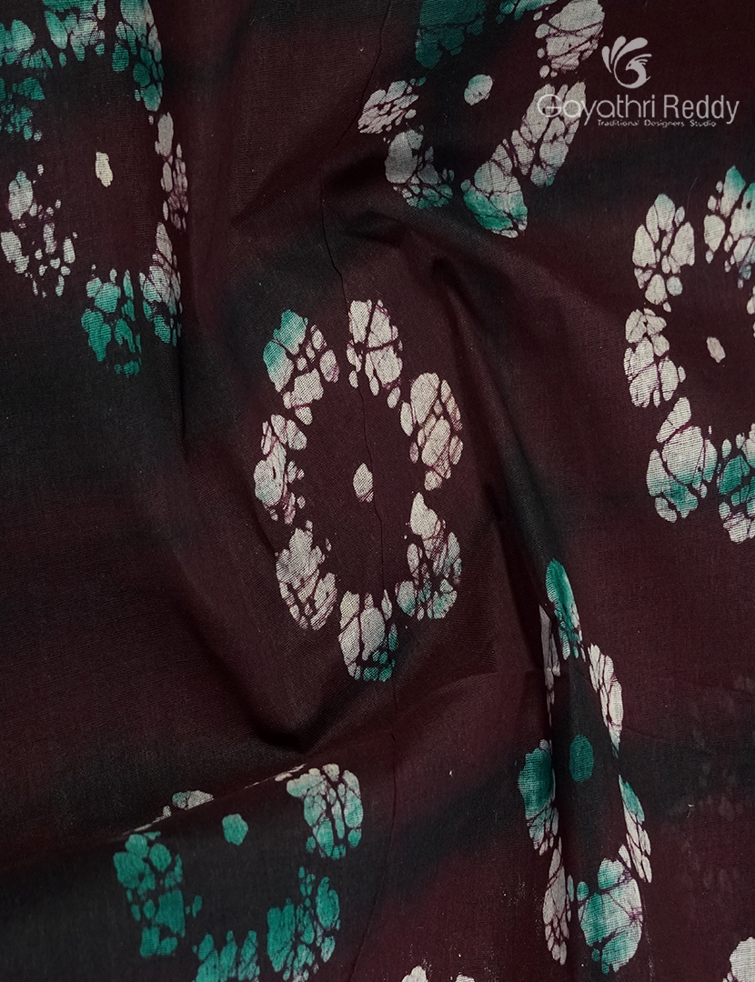 Cotton Batik Print Saree in Brown