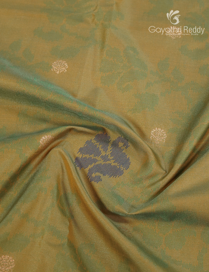 Semi Kanchipuram Art Silk Saree in Pista green