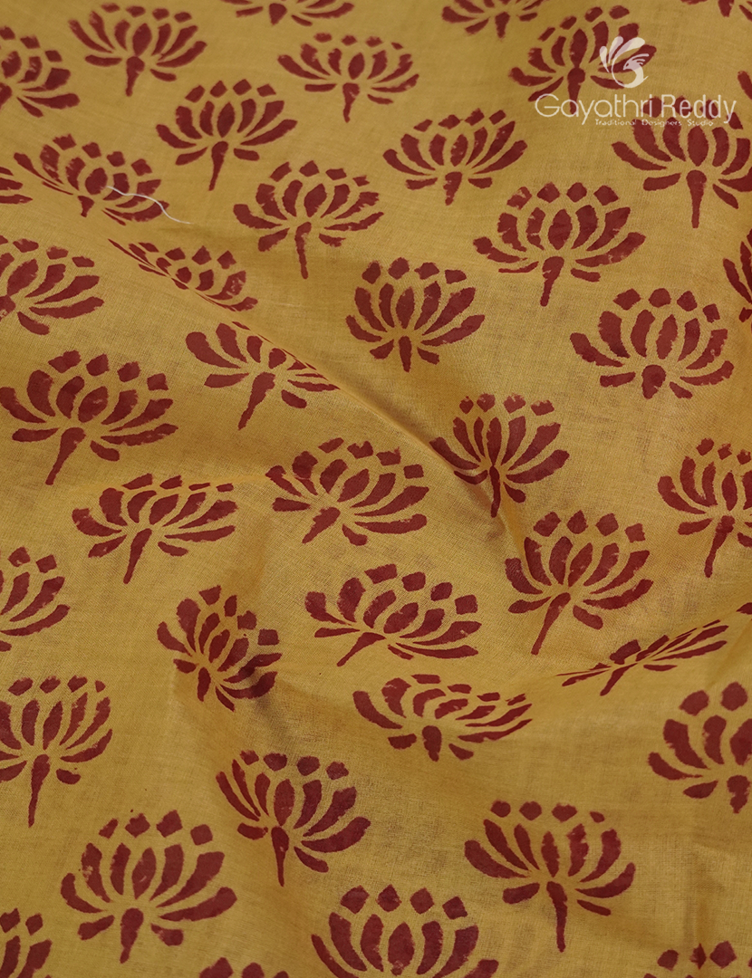 Cotton Batik Print Saree in Light henna and Mustard
