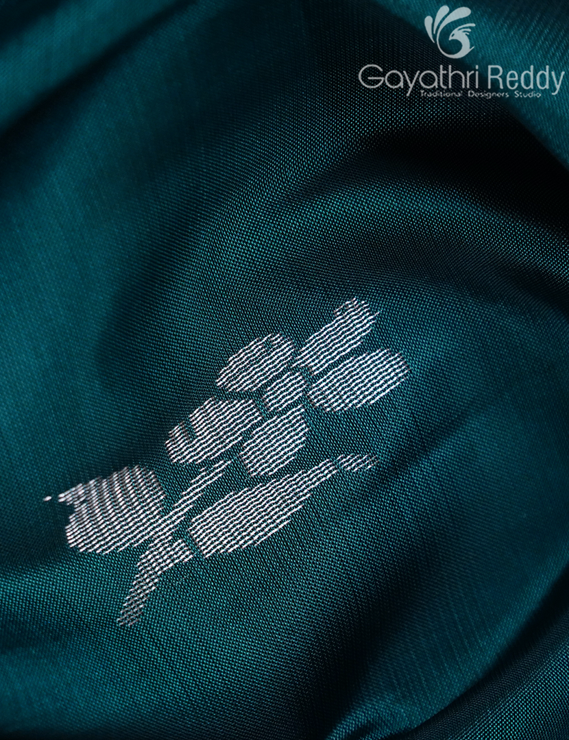 LIGHT WEIGHT KANCHI PATTU-KP8628