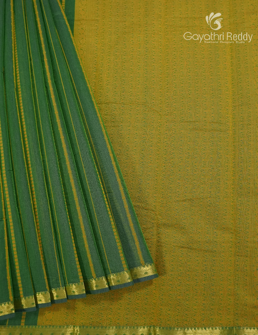 Pure Kanchi Cotton Saree in Leaf Green