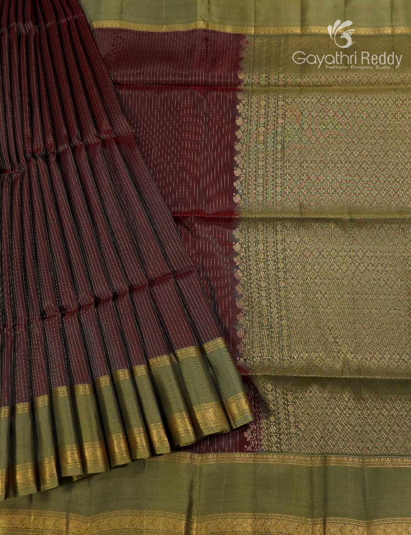 Pure  Kanchipuram Light Weight Silk Saree in Deep Brown and Sage Green