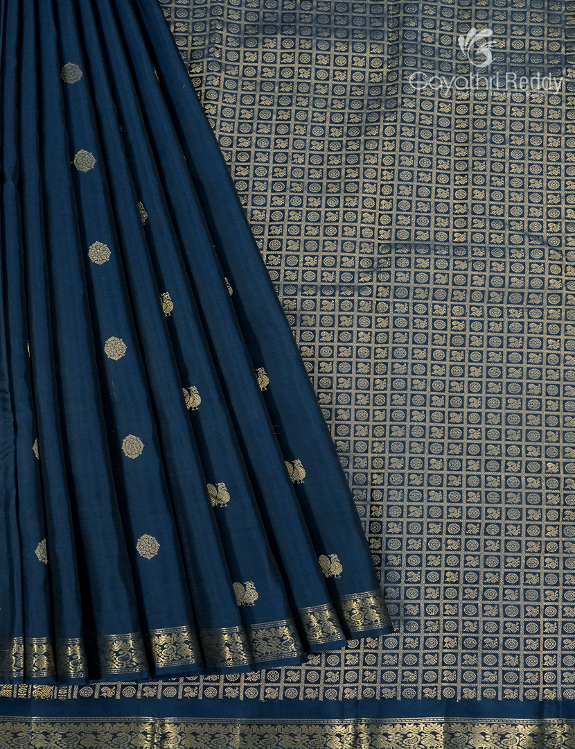 Pure Kanchipuram Silk Saree in Deep Peacock Green  (Small Borders )