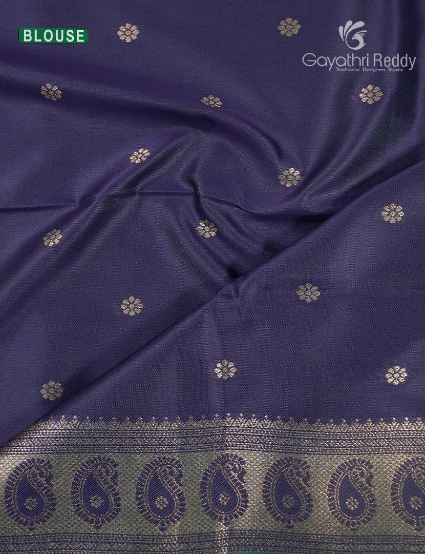 Semi Kanchipuram Art Silk Saree in Peacock Green
