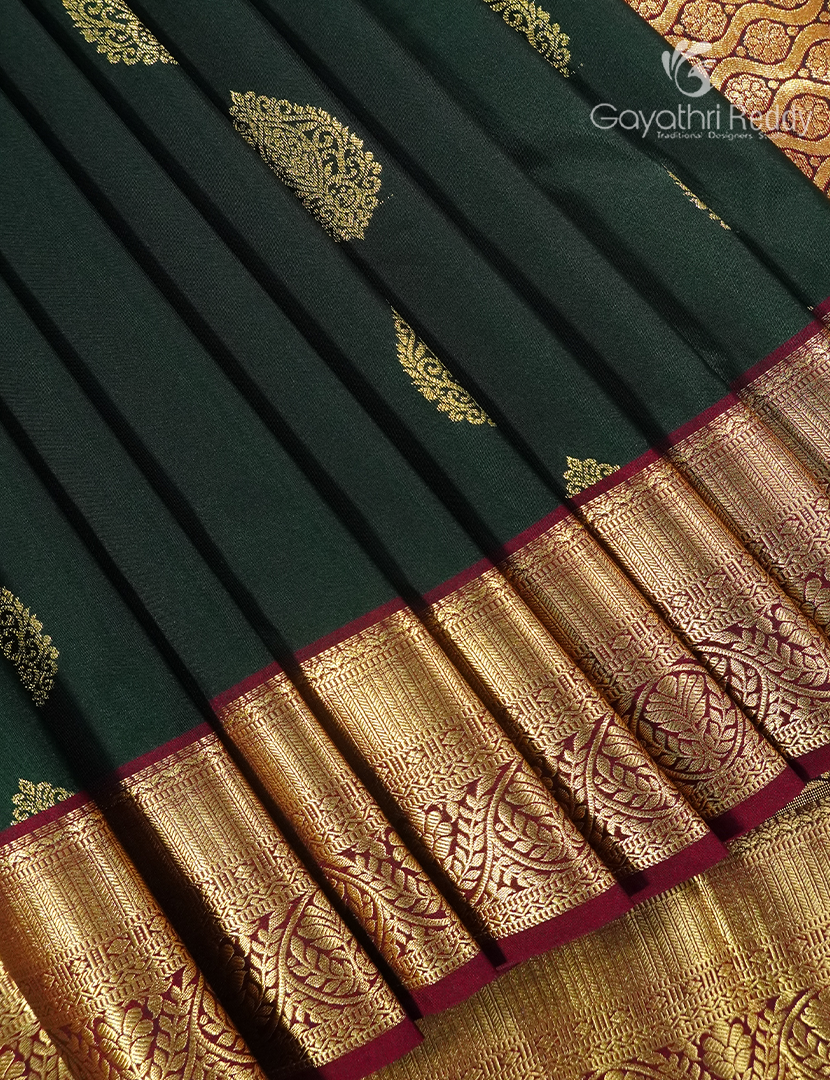 Semi Kanchipuram Silk Saree in Deep Bottle Green and Deep Magenta