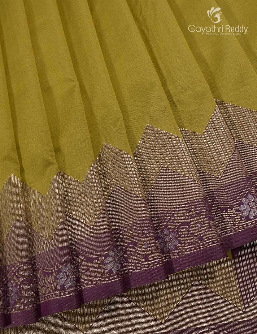 Semi Kanchipuram Art Silk Saree in Mehendi Green