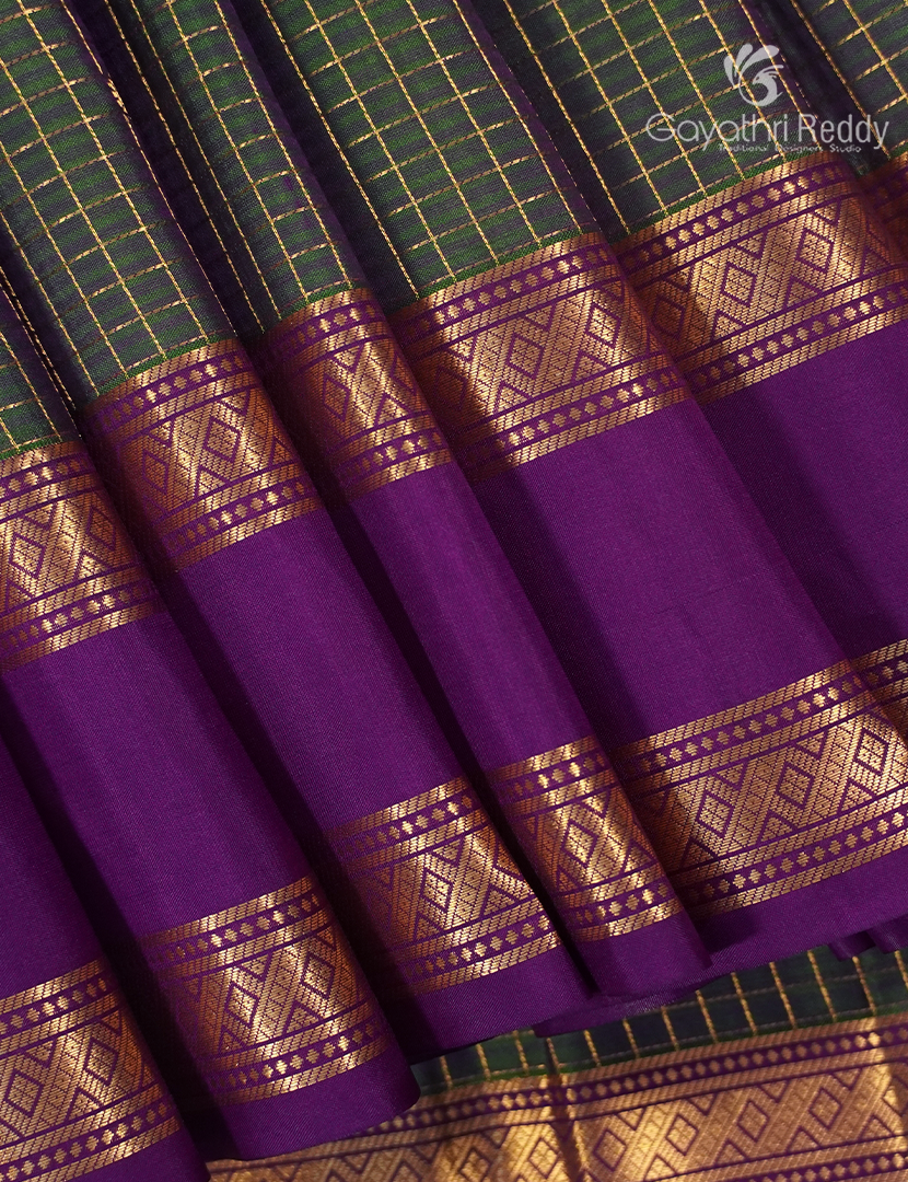 Pure Kanchipuram Vintage Silk Saree in Olive Green and Purple
