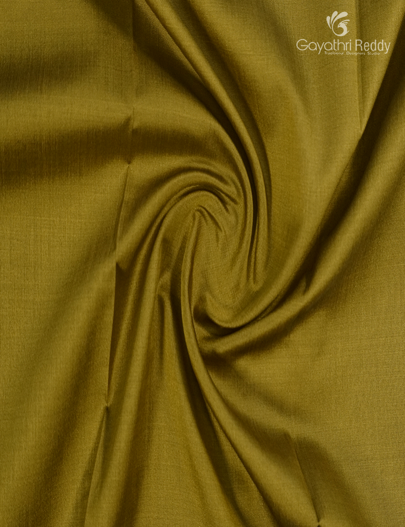 Semi Kanchipuram Art Silk Saree in Mehendi Green