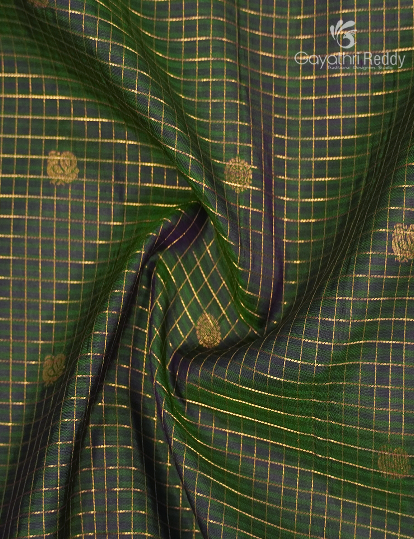 Pure Kanchipuram Vintage Silk Saree in Olive Green and Purple