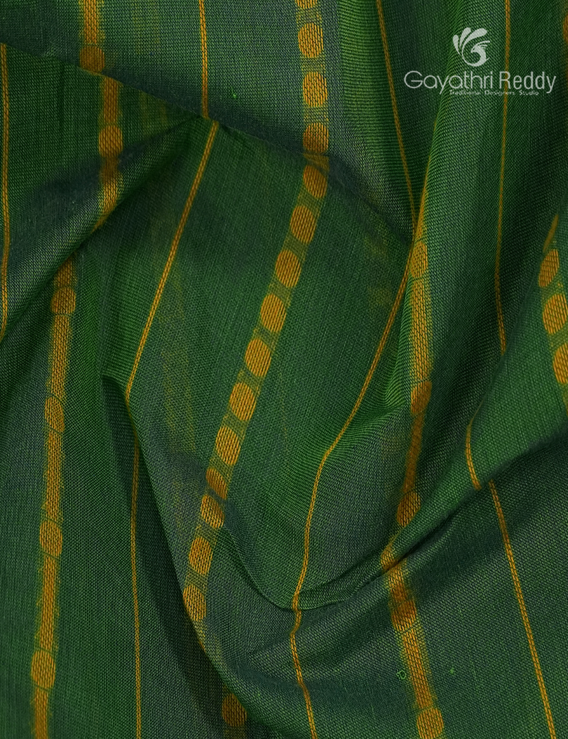 Pure Kanchi Cotton Saree in Leaf Green