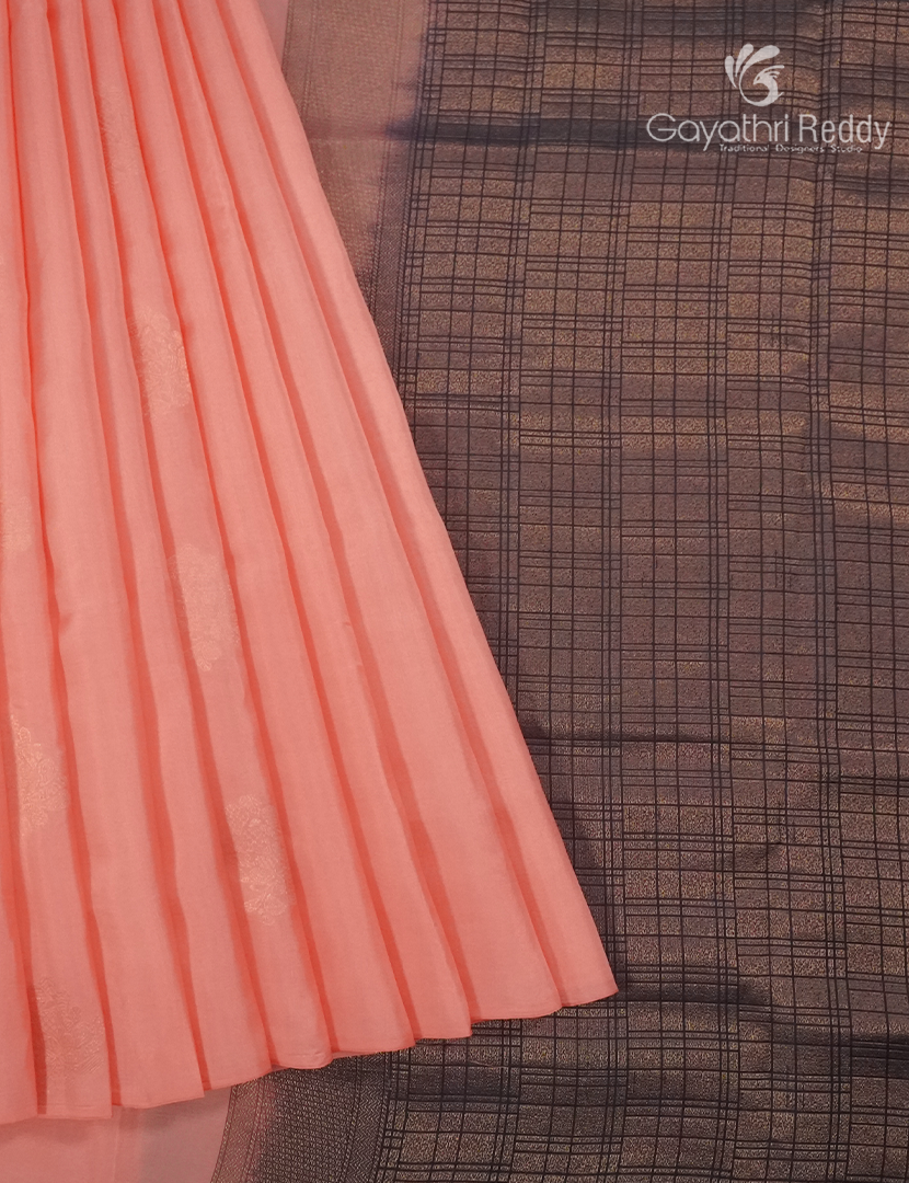 Pure Kanchipuram Silk  Saree in Peach ( Butta Style )