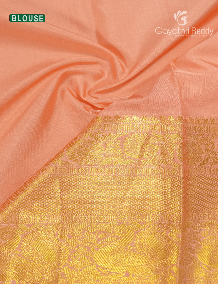 Pure Kanchipuram Silk Saree in Violet and Sandalwood