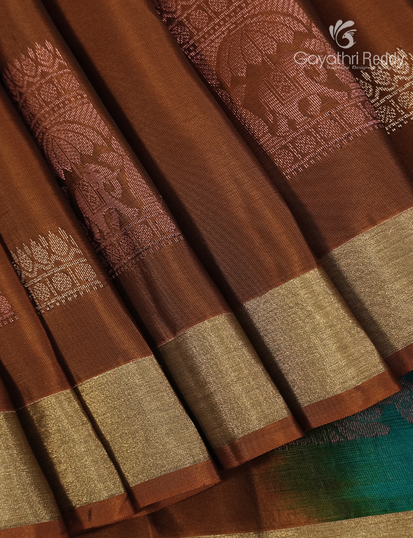 Pure Kanchipuram Silk Saree in Deep Mustard ( Small Borders )