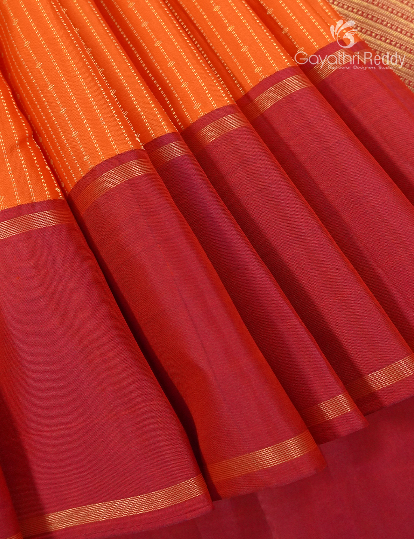 Pure Kanchipuram Vintage Silk Saree in Orange and Red