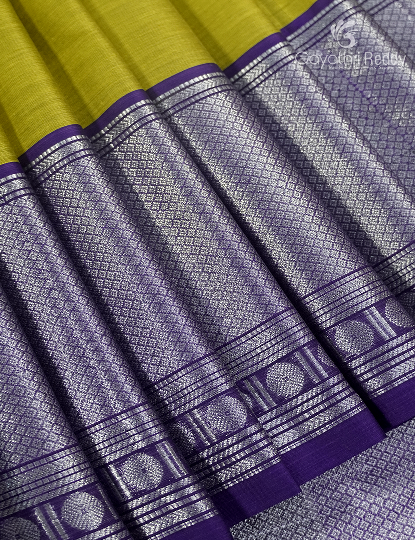 Pure Narayanpet Cotton Saree in Parrot Green