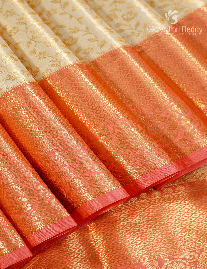 Semi Kanchipuram Silk Saree in Golden Cream and Peach