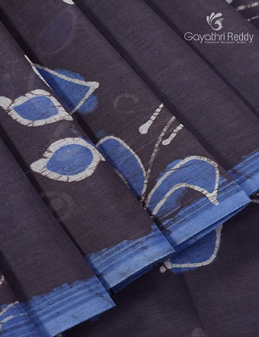 Cotton Batik Print Saree in Grey
