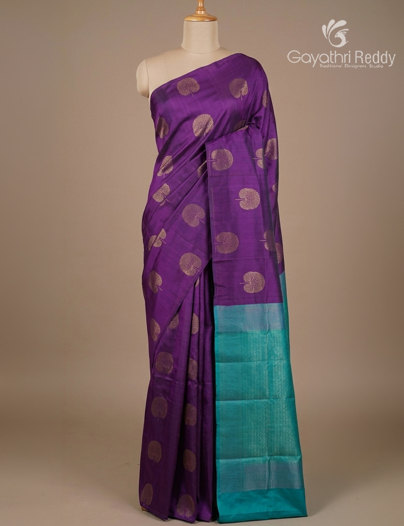 Pure Kanchipuram Silk  Saree in Deep Purple ( Butta Style )